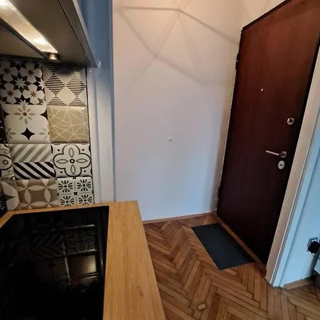 Major2 In The Heart Of The Apartment *