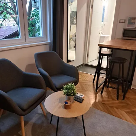 Major2 In The Heart Of The Apartment *